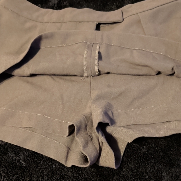 WeWoreWhat Charcoal Vest And Skort - Picture 4 of 9